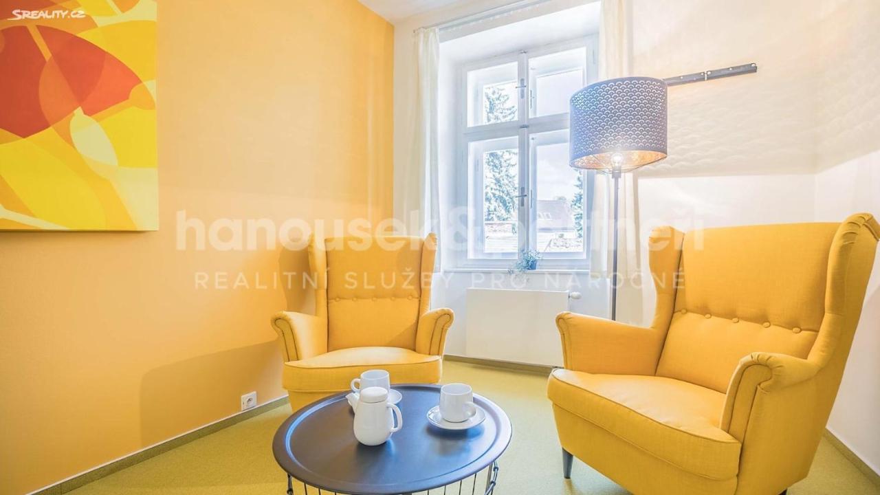 Penzion A Restaurace 14 Hostinné Екстериор снимка